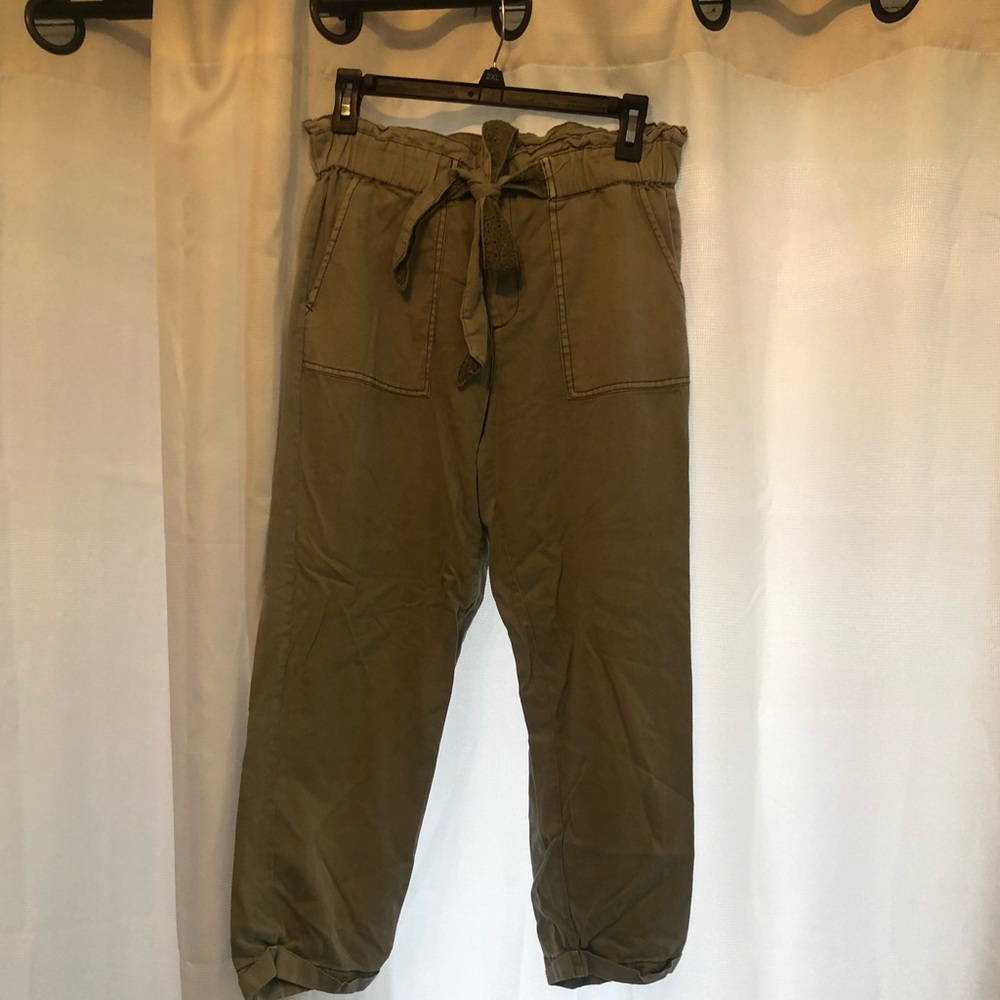 Tie pants